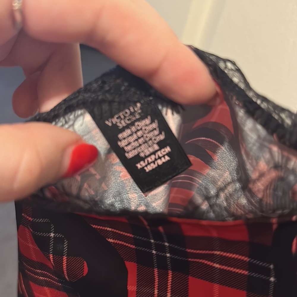 Victoria’s Secret plaid silk nightgown - Picture 5 of 5
